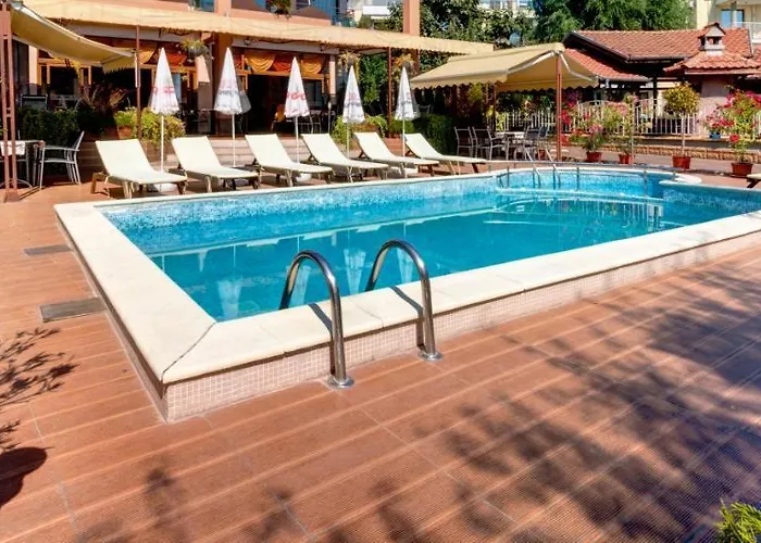 Отель Capri Несебр