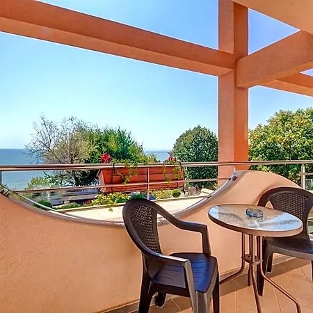 Capri Hotel 3*