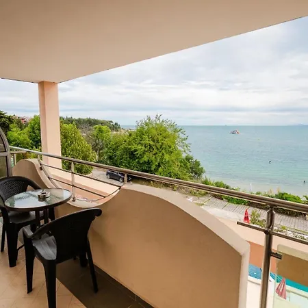 Capri Hotel 3*